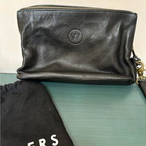 Wanderers Black medium Milano Clutch